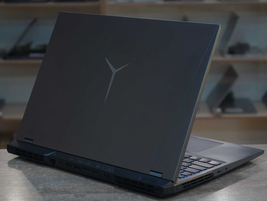 ГАРАНТІЯ Lenovo Legion 5 Pro (16" 2K 165Гц/Core i7-11800H/RAM 32ГБ/SSD 1000ГБ/RTX 3070 8ГБ)TVOYO
