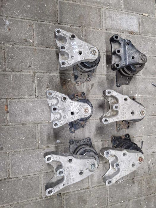 подушка моторна Polo Skoda Fabia Roomste