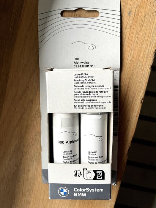 Oryginalny LAKIER ZAPRAWKA  BMW 300 Alpinweiss