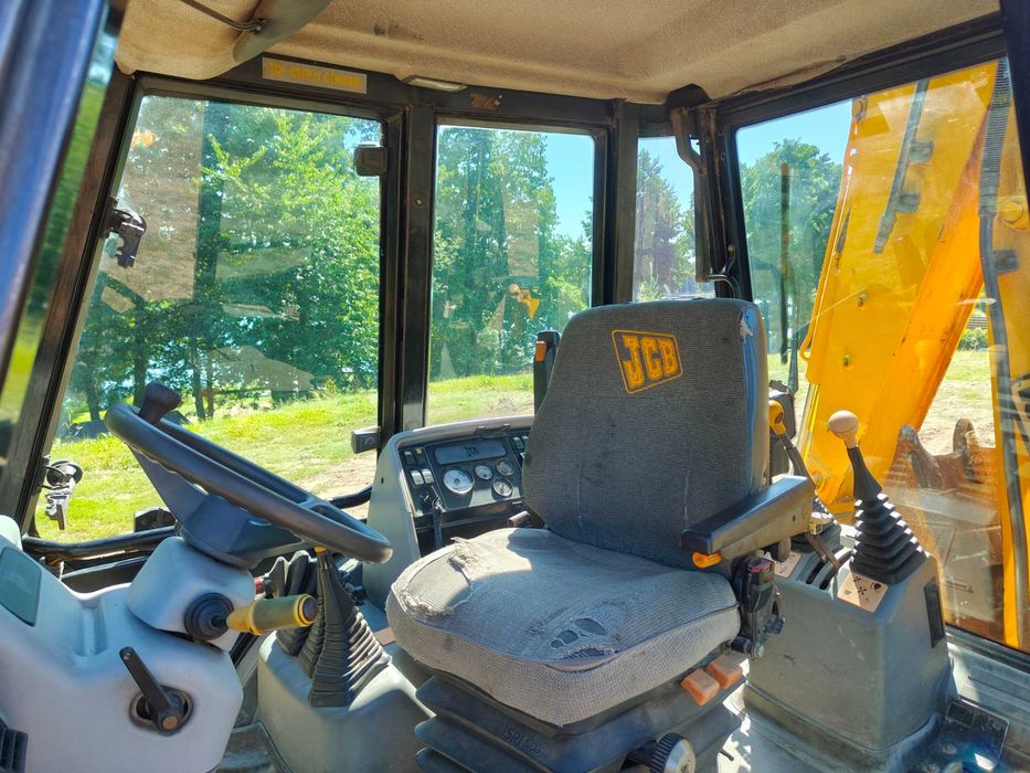 Koparko-ładowarka JCB 3CX