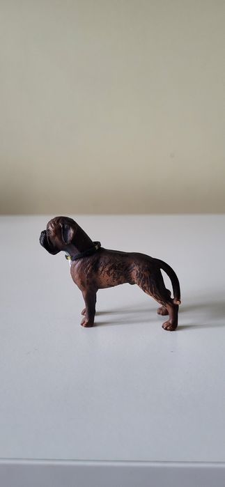 Schleich pies bokser figurka model wycofany z 2012 r.