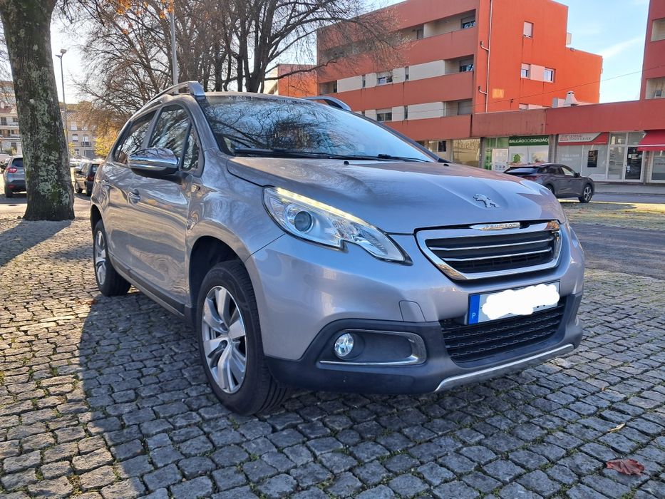 Peugeot 2008 1.2 pure tech style