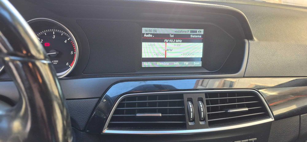 Mercedes  bez C 220
