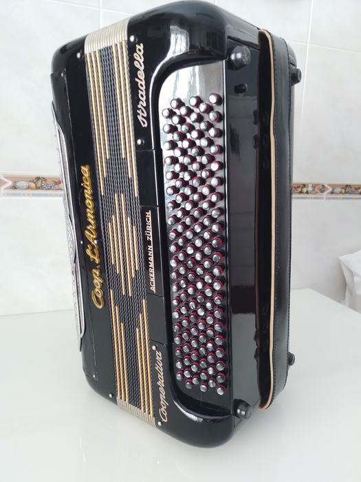 Acordeon/Acordeão     Coop. L' Armonica