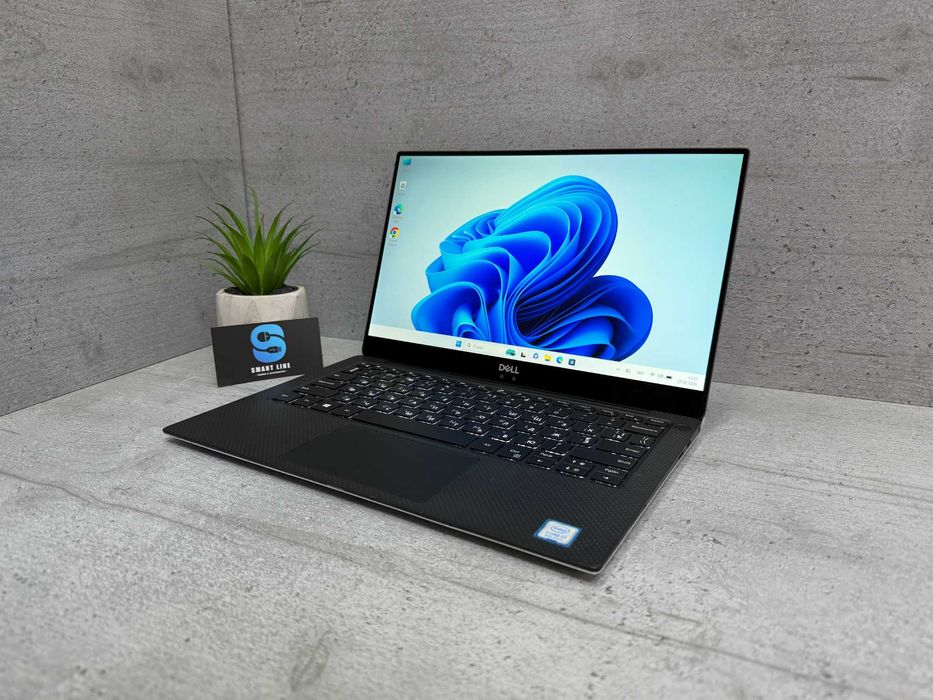 I7-8550u/13.3" 4k/Сенсорний ноутбук Dell xps 13 9370/16gb ddr3