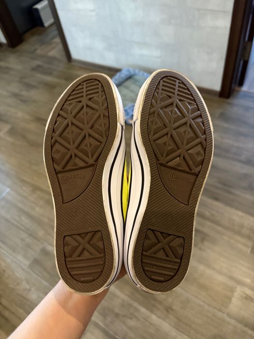 Продам кеди Converse