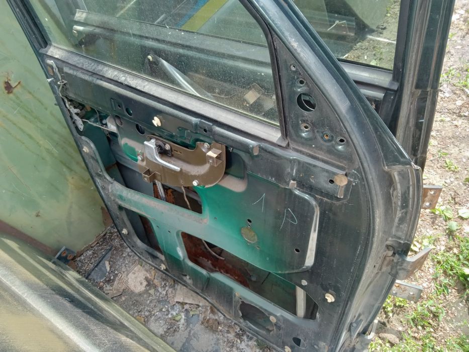 Двери на УАЗ патриот