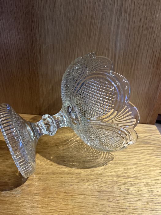 Taça vidro com pé