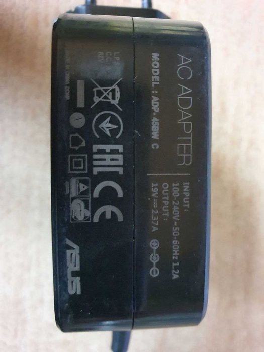 Зарядное ноутбука ASUS 45 Вт нерабочее оригинал. 5.5x2.5