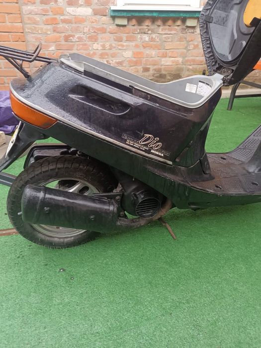 Продам скутер Honda Dio