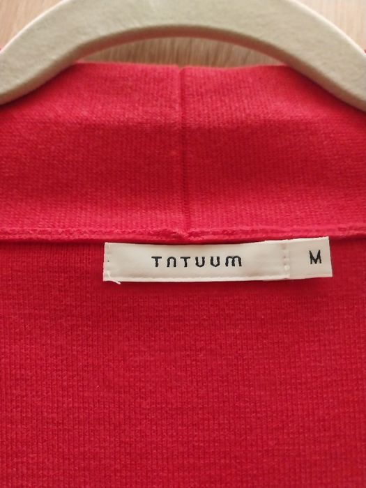 Czerwony kardigan w bardzo dobrym stanie  marki Tattum