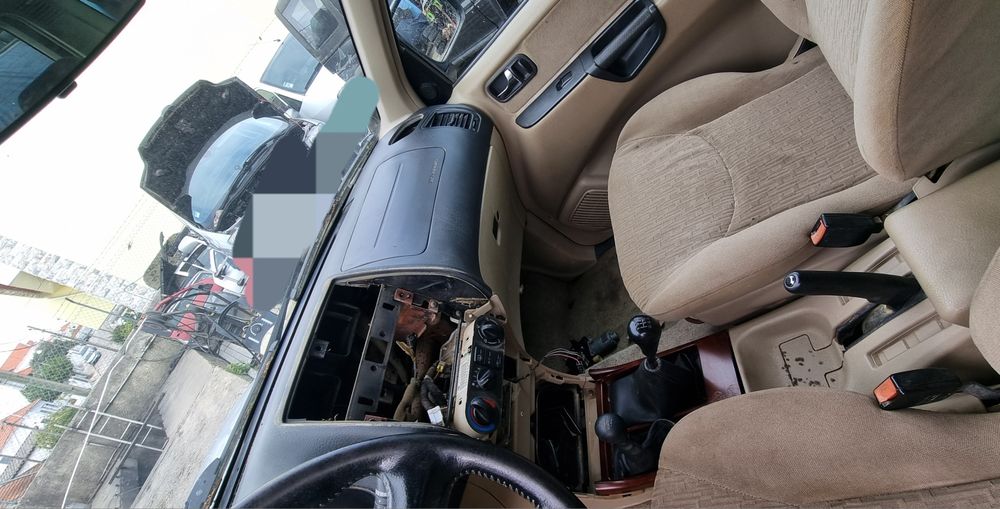 Nissan Terrano 2 pra vender à peça.