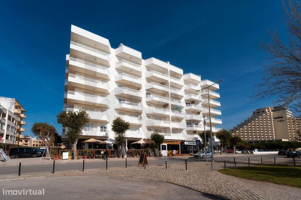 Apartamento T3 a 200 metros da praia – Monte Gordo, Algarve | Garagem