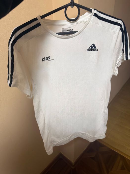 футболка adidas белая