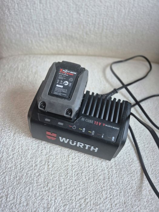 WURTH Ładowarka ALG 12/2 BASIC M-CUBE + bateria