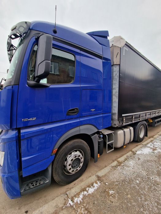 Напівпричеп Schmitz Cargobull