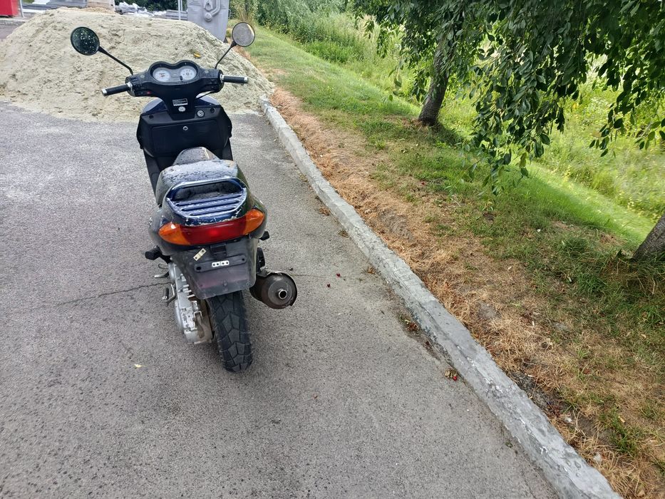 Продаю скутер  Daelin 125