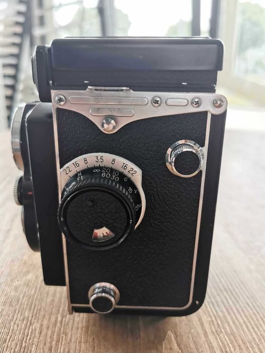 Yashica Mat 6X6  Yashinon F=80mm 1:3,5