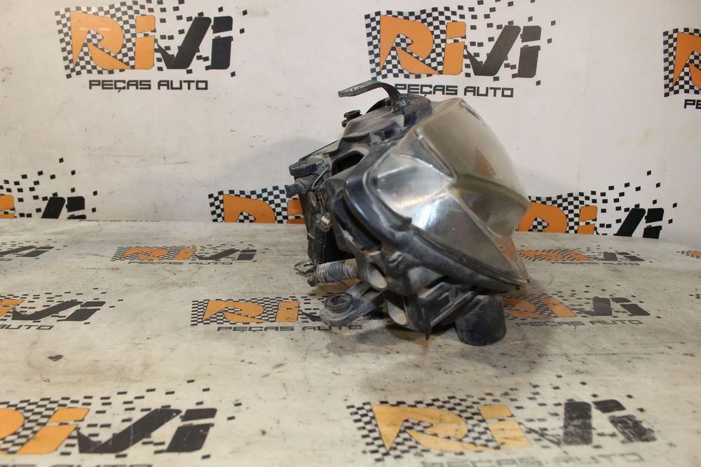 Ótica / farol direita SEAT Ibiza IV (6J5, 6P1)