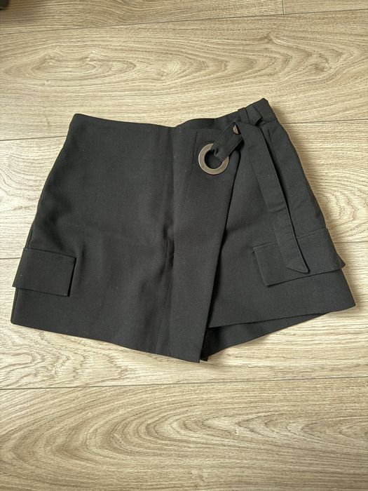Шорти-спідниця Bershka чорні розмір S ідеальний стан