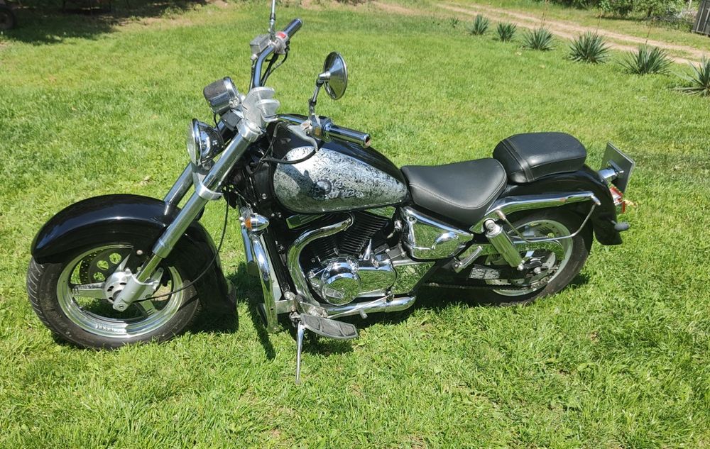 Suzuki Marauder VZ 800