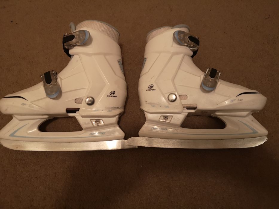 Łyżwy figurowe regulowane 30-33