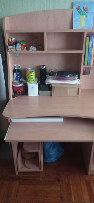 Стіл компютерний