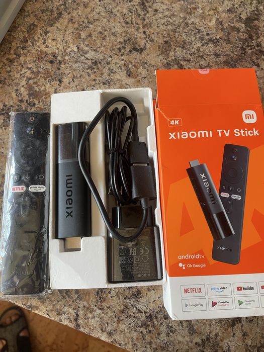Медіаплеєр Xiaomi Mi TV Stick 4K (MDZ-27-AA)