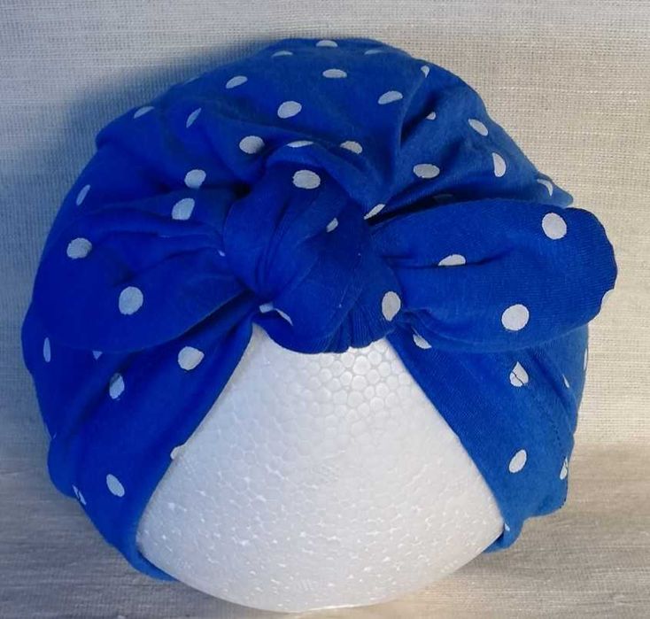 Turbante com bolinhas