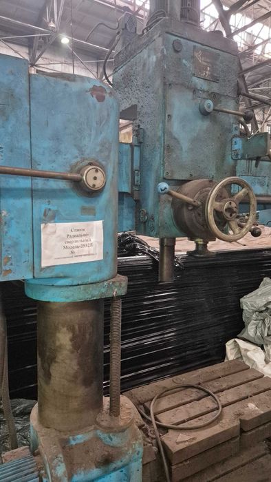 Продам верстат радіально-свердлильний 2532Л