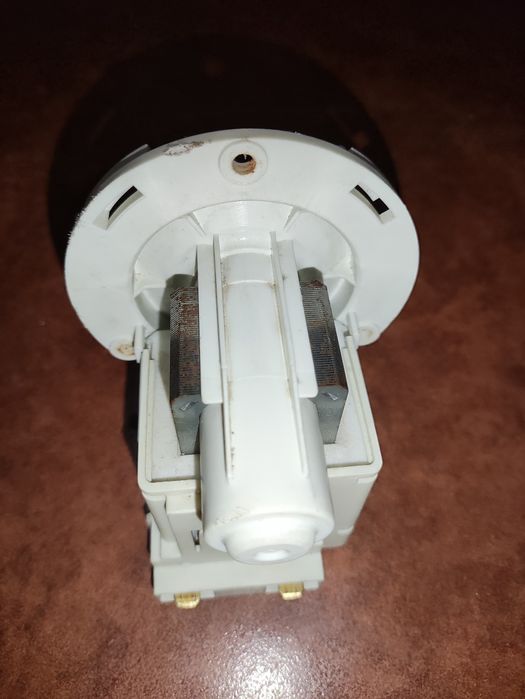 Насос сливной/помпа LEILI BPX2-75 Electrolux 132732020