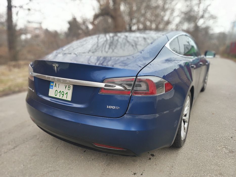 Тесла Модел S100 D