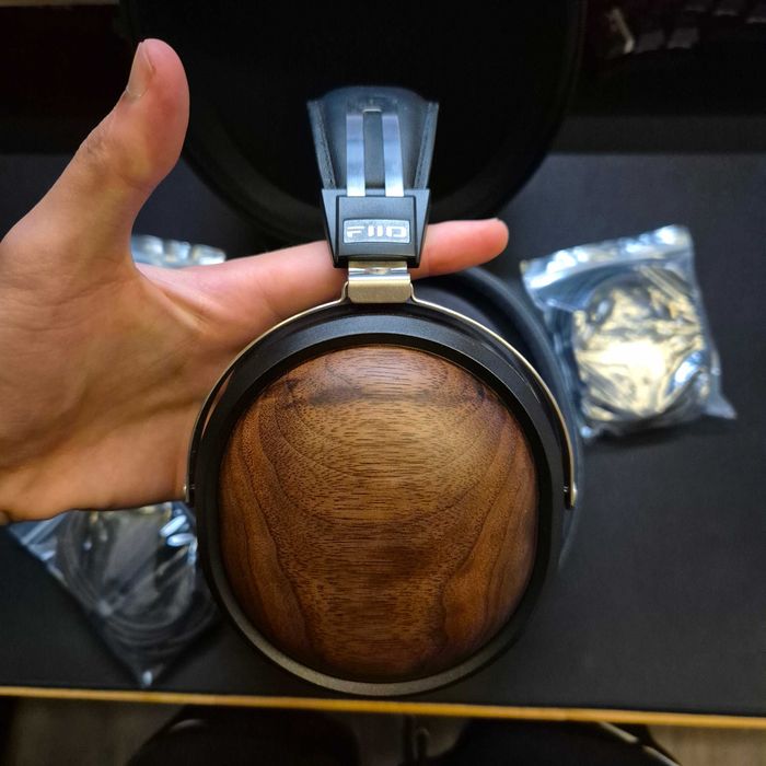 FiiO FT1 - Auscultadores Hi-Fi