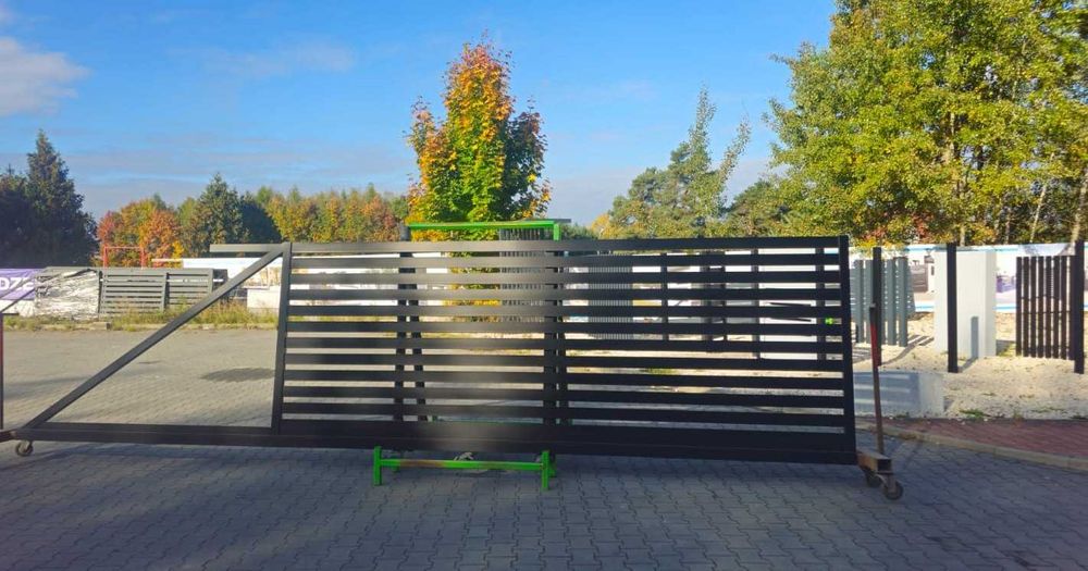 Aluminiowa brama przesuwna + furtka n80 - DOSTĘPNA OD RĘKI