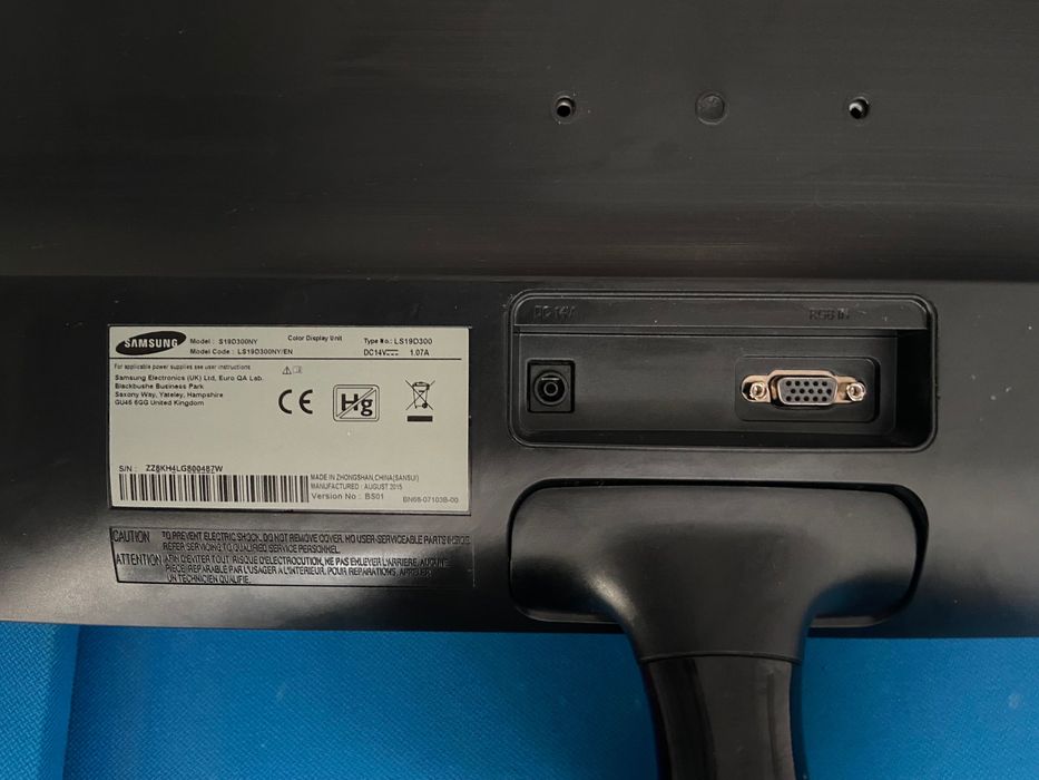 Monitor Samsung 18,5” (modelo S19D300NY)