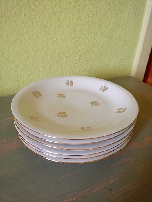 Serwis stołowy porcelanowy vintage. Chodzież.