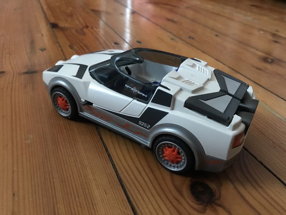 Auto playmobil agenci strzelajace