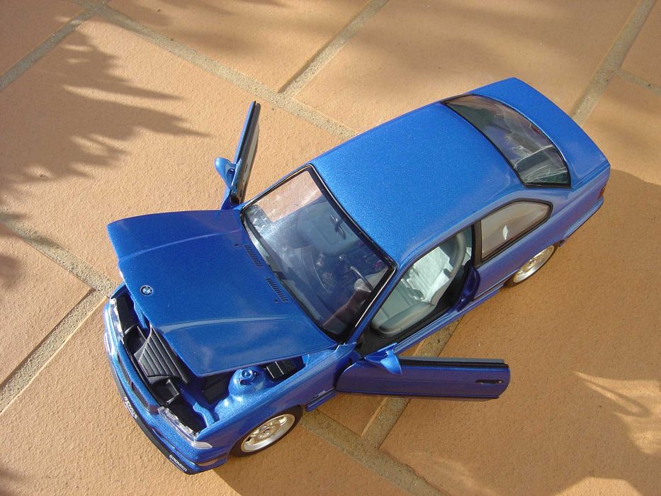 BMW M3 E36 Coupe Estoril Blue UT Models 1:18