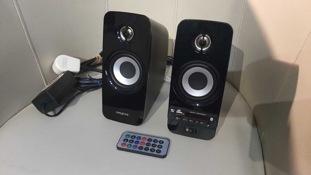 Głośniki 2.0 Creative T15 radio FM Bluetooth AUX USB BT