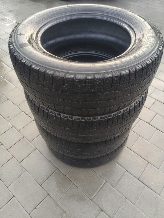 Продам зимові шини Michelin 225/65 r16c
