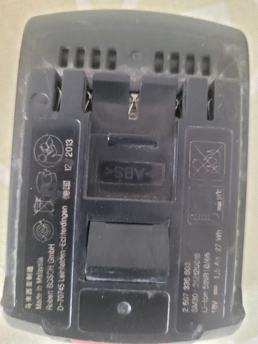 Carregador boch al1820 cv com 3 baterias