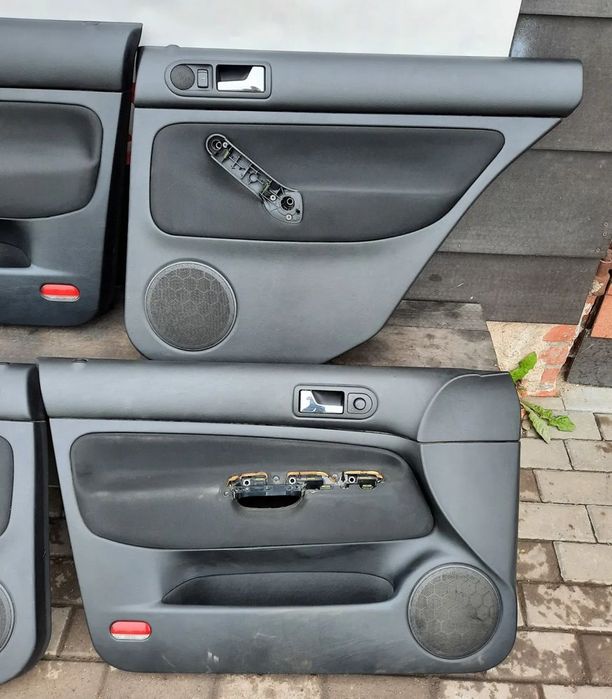 boczki drzwi tył vw bora golf iv kombi