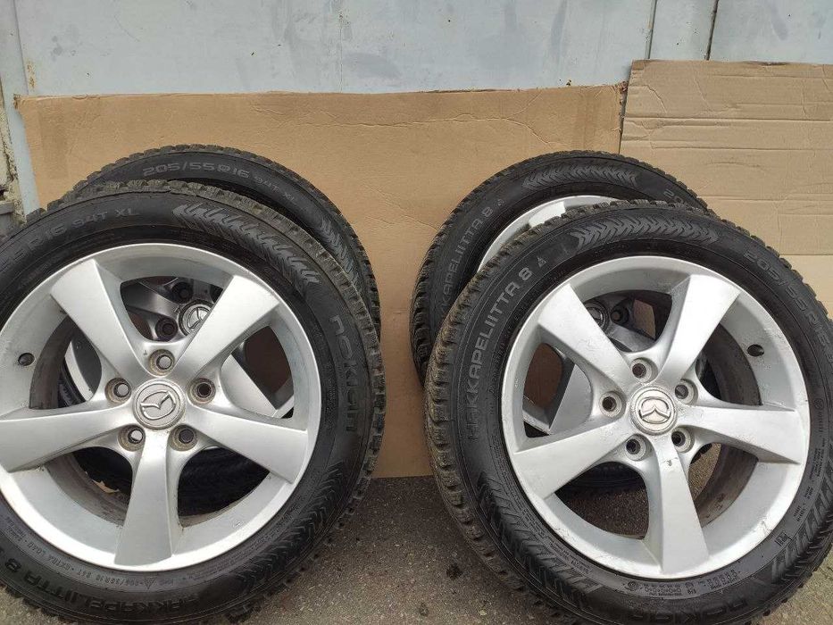 Комплект зимних колес R16 (Hakkapeliitta 8) на дисках Mazda 3, 5x114.3