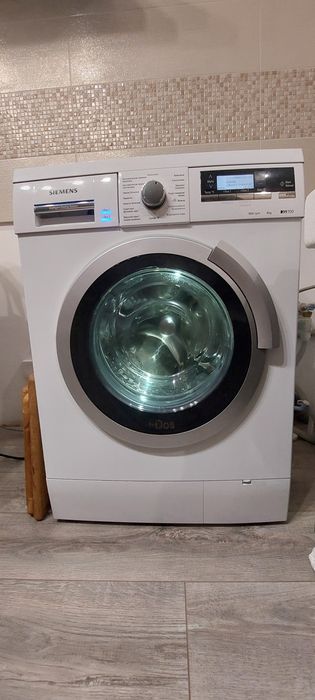 Стиральная машина Siemens IQ700. Официальная. Срочно