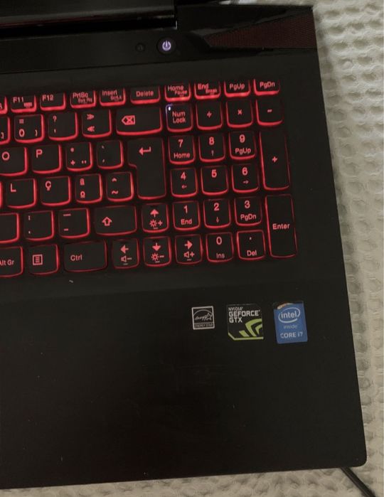 VENDO PC Gaming Lenovo Y-50 + CARREGADOR