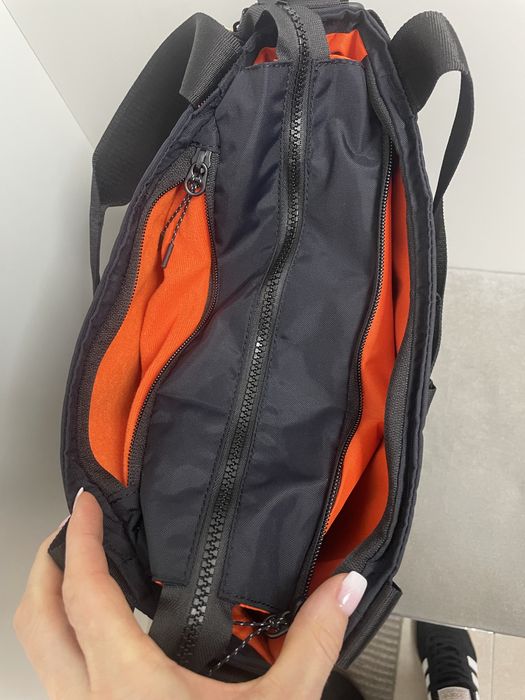Сумка унісекс Nike NSW Commute Tote Black FZ6130-011 Оригінал 20L Сумка для ноутбука Nike