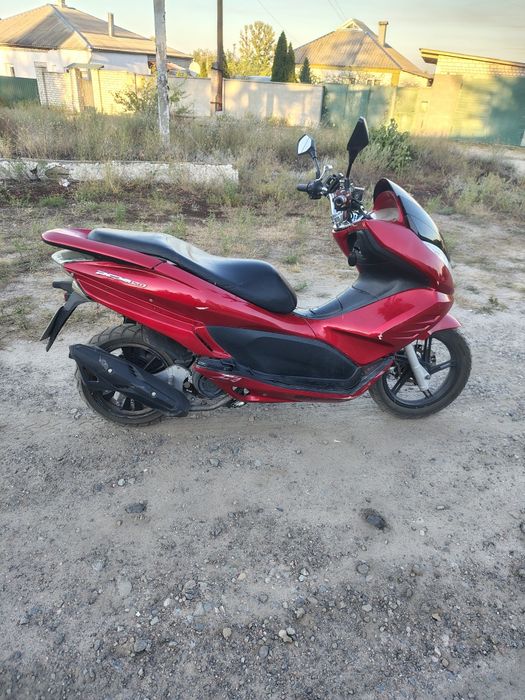 Скутер Bashan 150 pcx