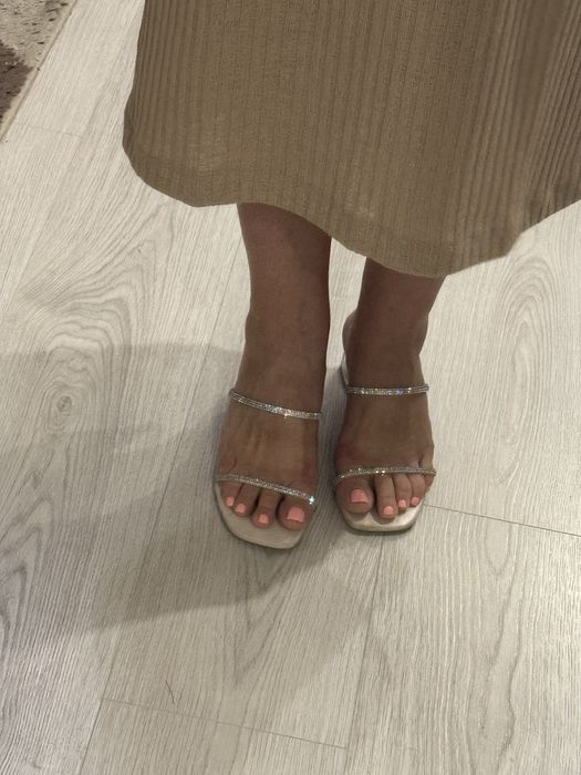 Шлепки на прозрачном каблуке размер 38