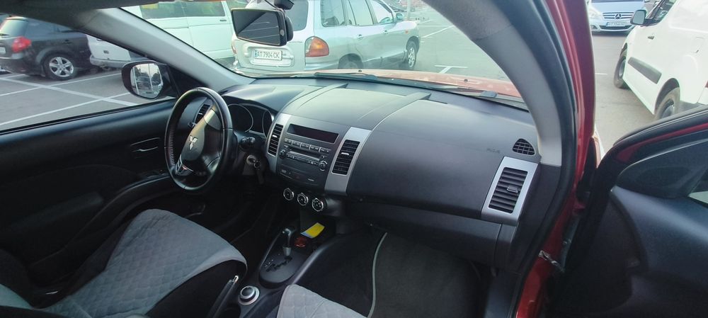 Продам автомобіль Mitsubishi 2011 року