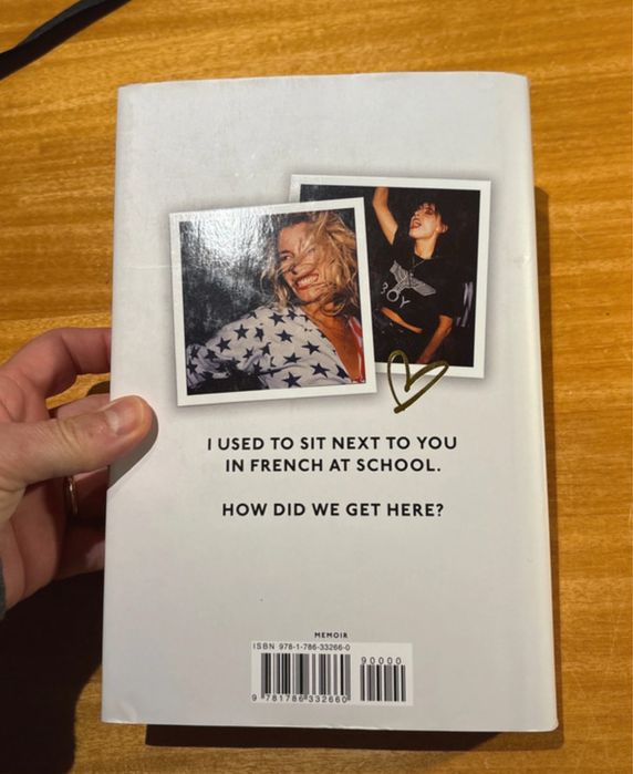 Livro “Bananarama Really Saying Something”